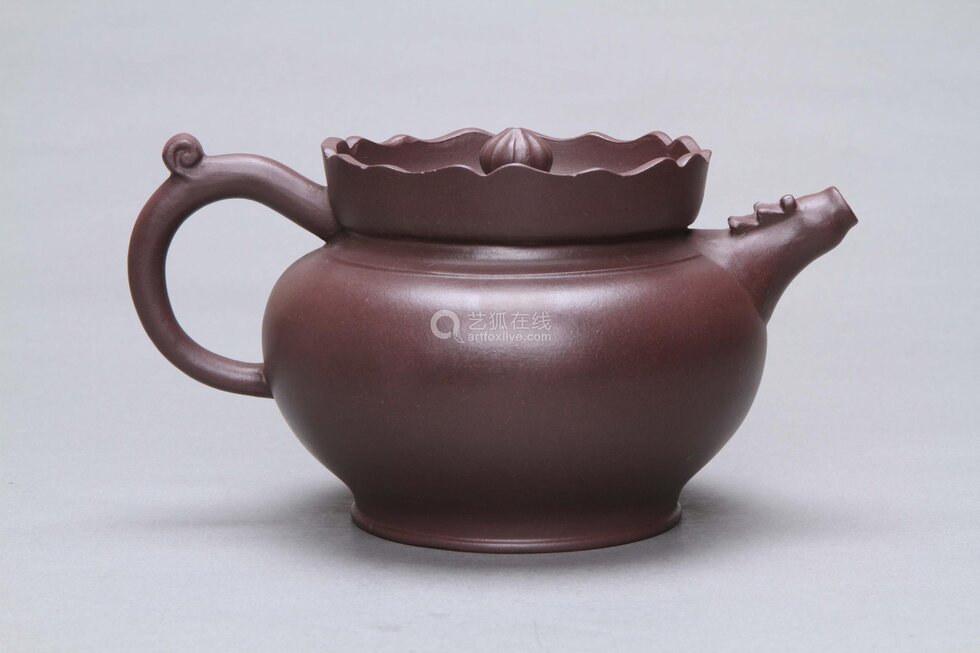Monk’s Cap Shaped Teapot