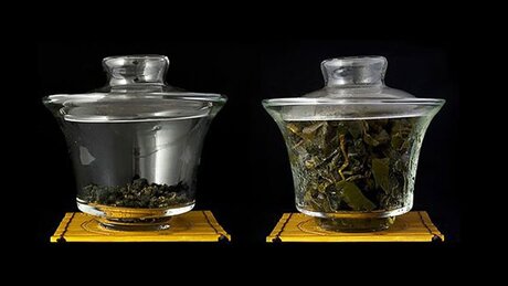 Brewing of Chinese Tea. The Weigh and Temperature
