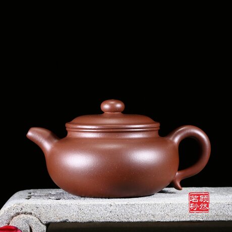 Teapot after an ancient pattern