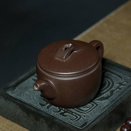 Чайник в форме ханьской черепицы