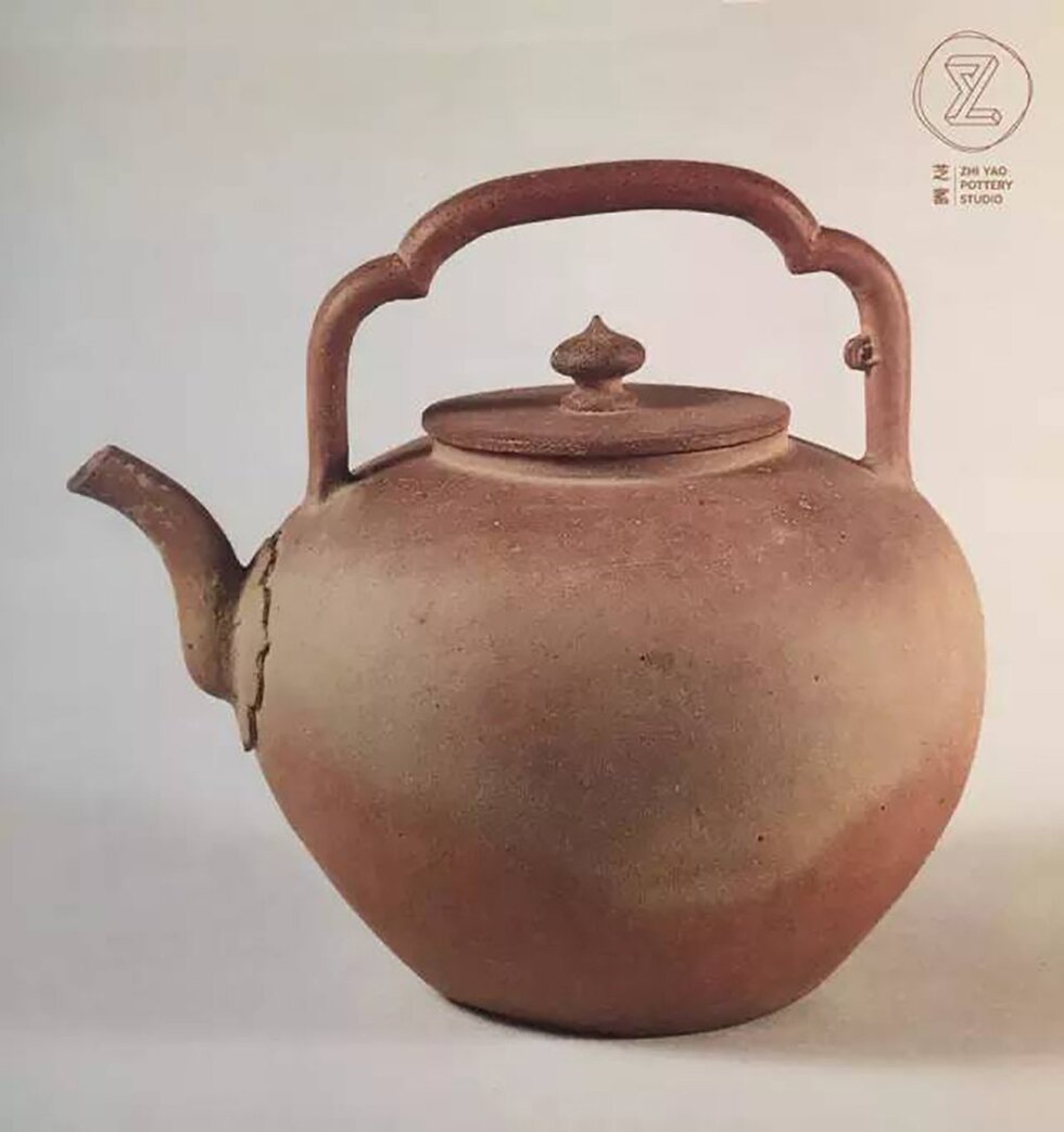 Чайник в стиле Ляна (粱式壶)